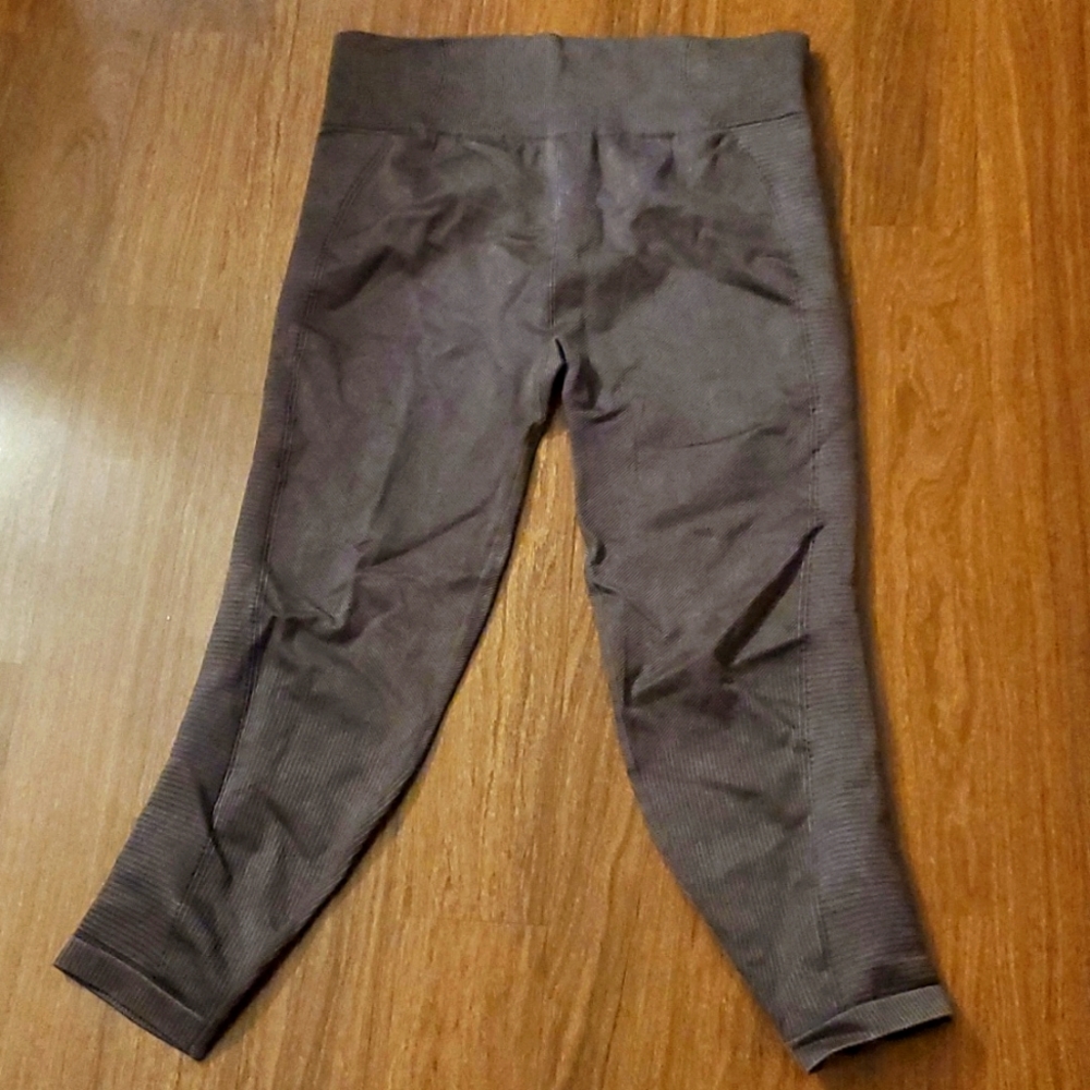 NWT Aerie Chill Play Move Hi-Rise Medium Sport Women's Brown Leggings - Size 7/8